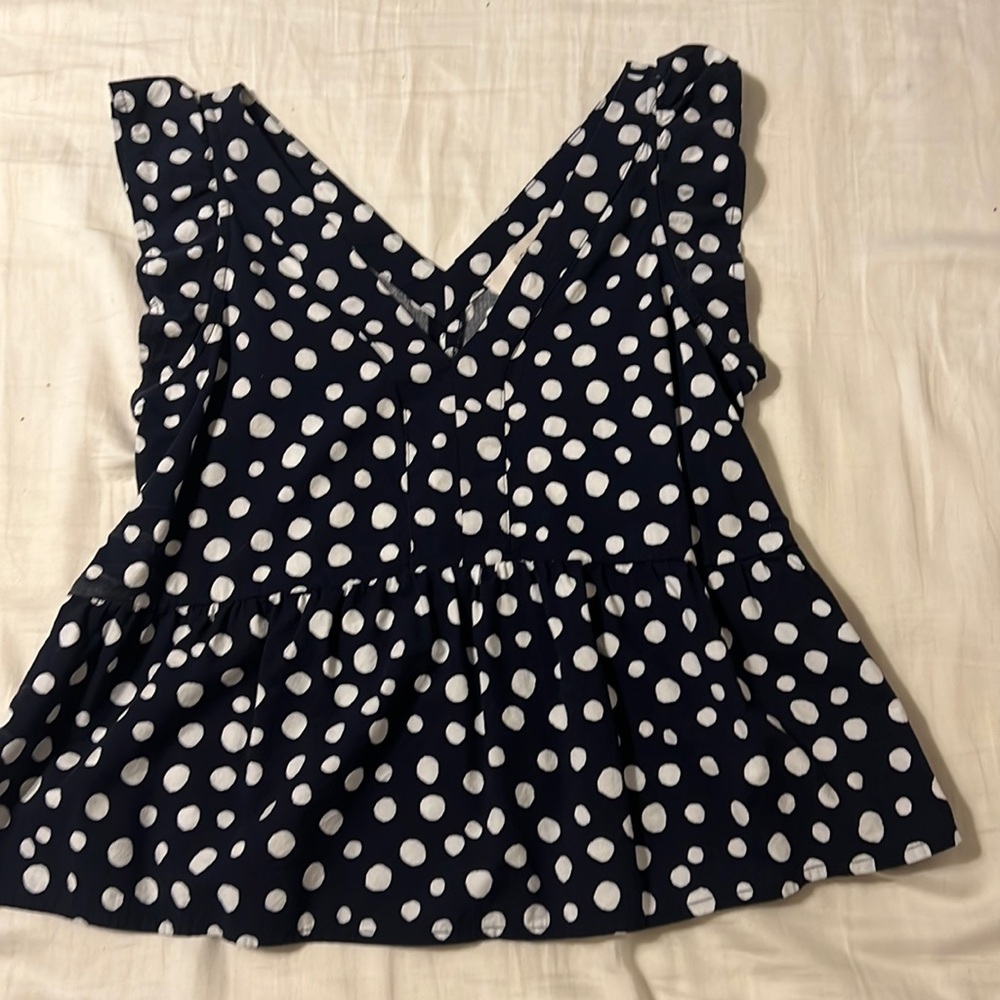 Women’s sleeveless top